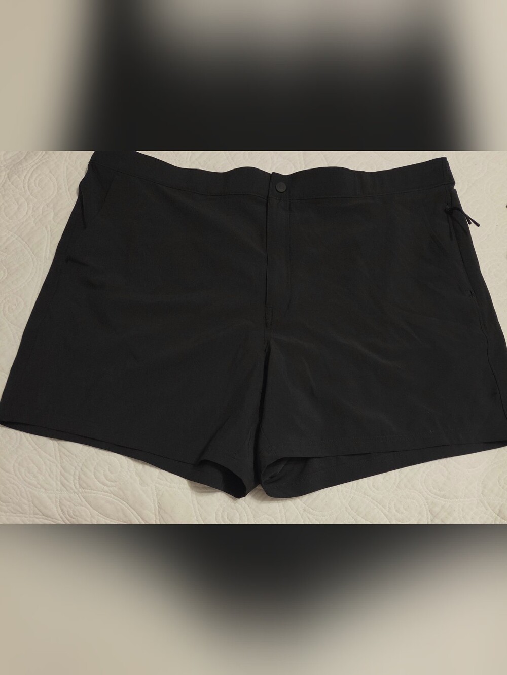 Men's VRST Black Relaxed Fit Resort Short Performance Shorts. Size XXL